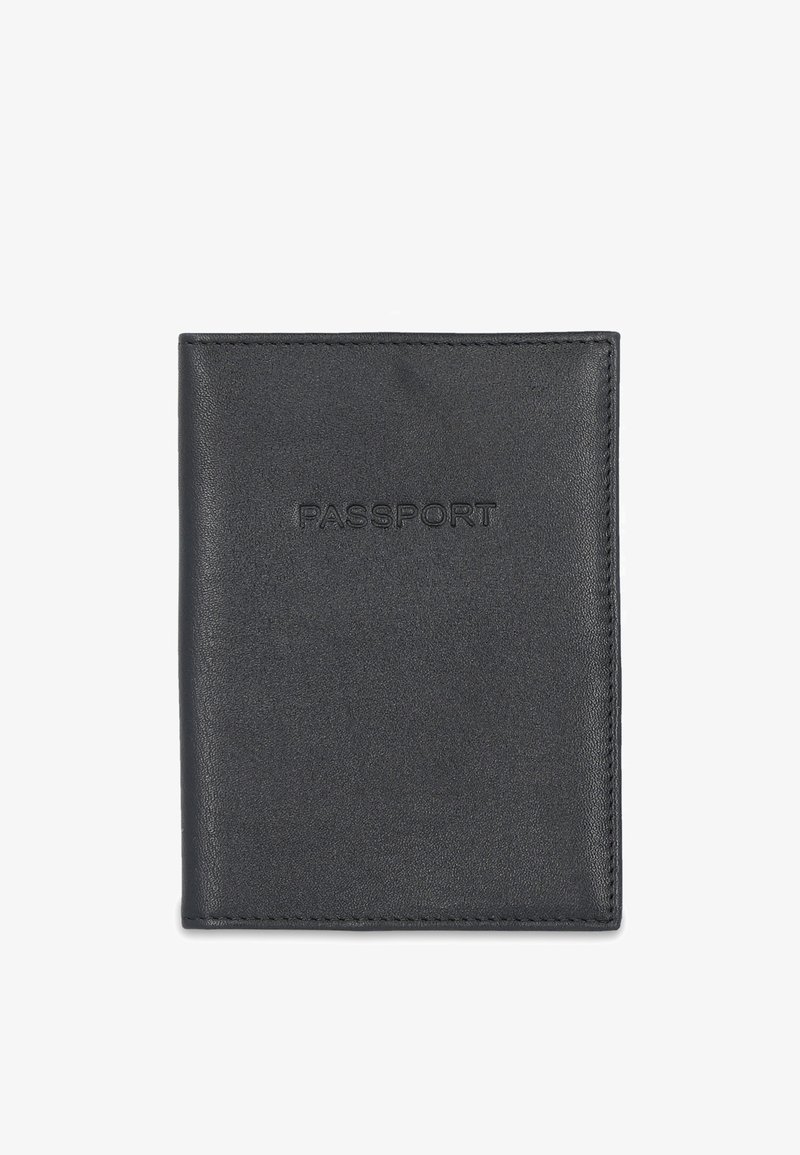 Schwarzes Leder-Reisepassetui mit glatter Textur und geprägtem "PASSPORT"-Schriftzug auf der Vorderseite. Kompakte Bauweise für einfache Tragbarkeit.