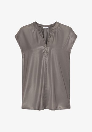 Hellgraue, kurzärmlige Bluse aus weichem, glänzendem Material. Sie hat einen runden Halsausschnitt und eine Knopfleiste mit fünf Knöpfen vorne.