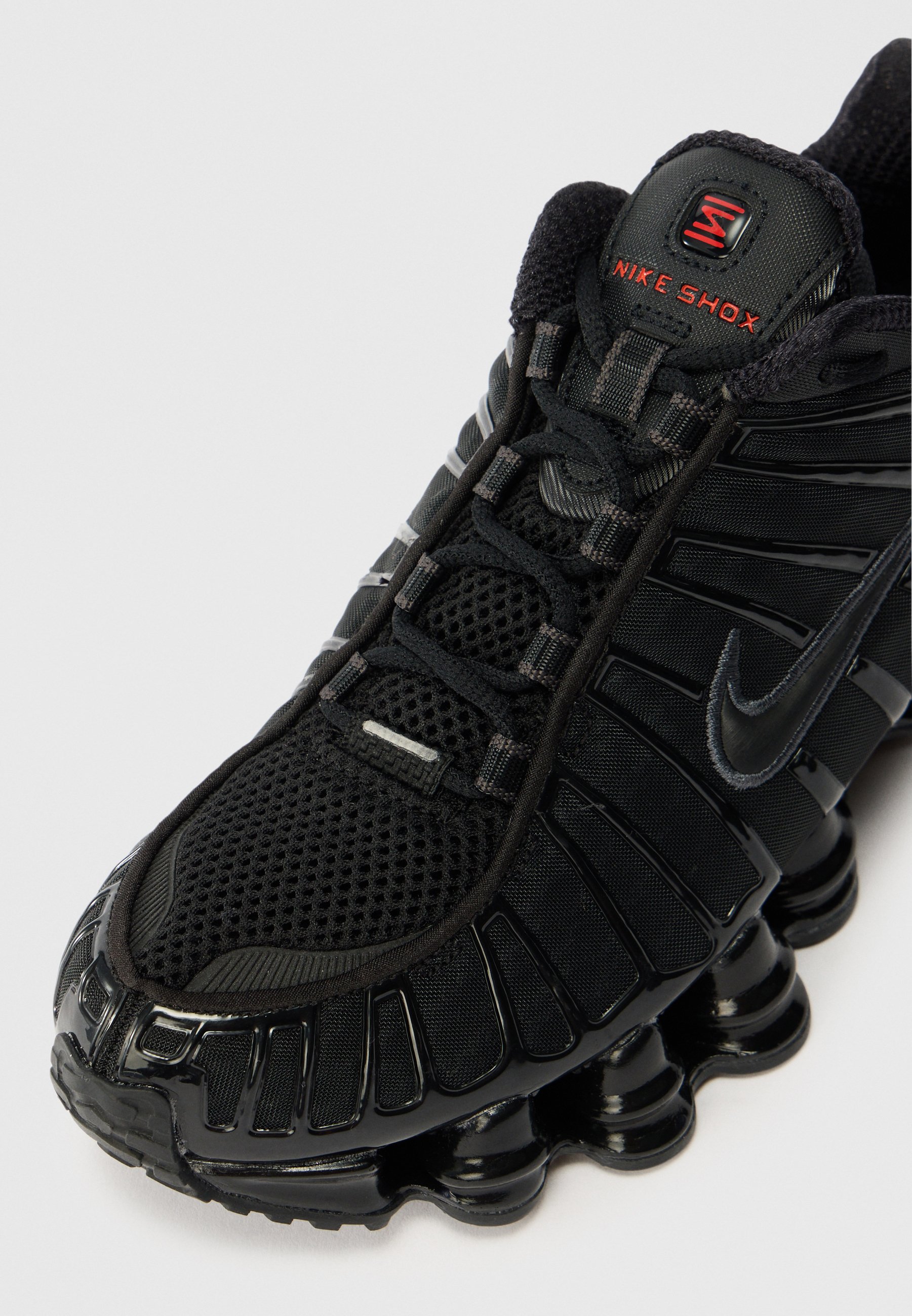 shox max