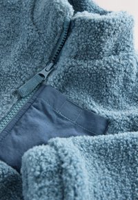 Non sélectionné, blue