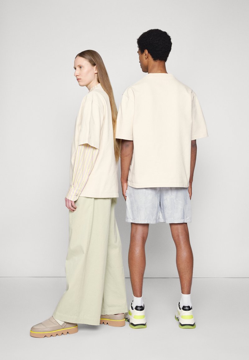 Herren T-shirts & Polos | Holzweiler RANGER OSLO TEE UNISEX T-Shirt basic ecru/offwhite - ZB14526 Herren T-shirts & Polos | Holzweiler RANGER OSLO TEE UNISEX T-Shirt basic ecru/offwhite - ZB14526