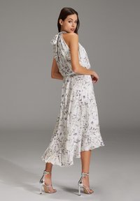 Swing MIDI - Vapaa-ajan mekko - ivory   multi