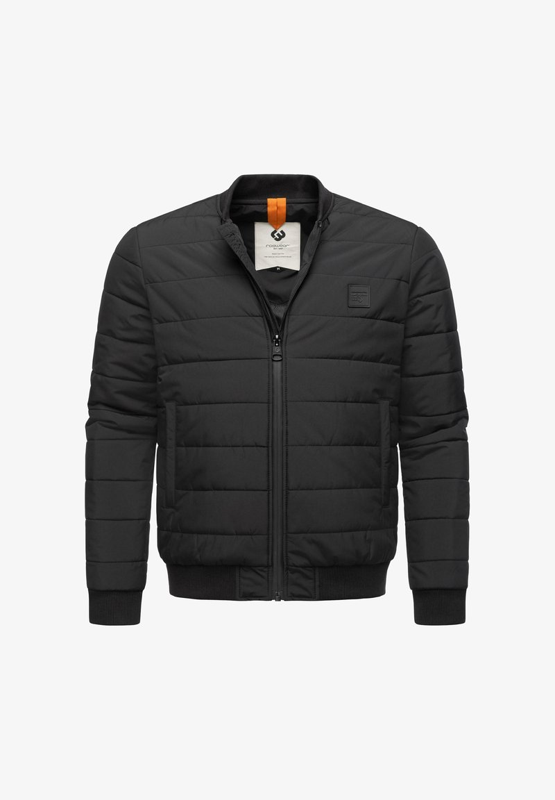 Czarna pikowana kurtka bomberka z zamkiem błyskawicznym, ściągaczami na mankietach i kołnierzu. Posiada wewnętrzną metkę oraz małe logo na piersi.