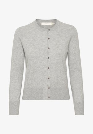 Cárdigan gris de punto con cuello redondo, cierre frontal de botón y mangas largas. Presenta una textura suave y un sutil detalle de canalé.