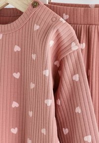 Next 2 PIECE WIDE LEG SET - REGULAR FIT - Långärmad tröja - pink heart print