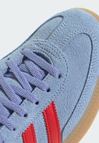 adidas Originals SPEZIAL - Tenisice - glow blue red blue spark