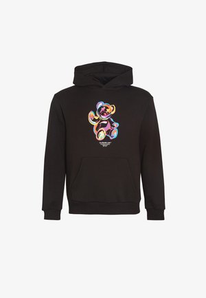 Fekete kapucnis pulóver színes medve grafikával a mellkason, elülső zsebbel és bordázott mandzsettákkal valamint szegéllyel a formázott illeszkedésért.