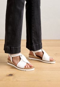 Unselected, weiss kork offwhi