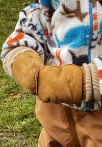 Hand Gewand by Weikert MUCKEL - LAMM - Fäustling - natur