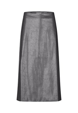 Szürke ceruzaszoknya sima, enyhén gyűrött textúrával, térd alatti hosszúsággal és egyszerű, letisztult dizájnnal. Nincsenek látható fémrészletek vagy kiegészítők.