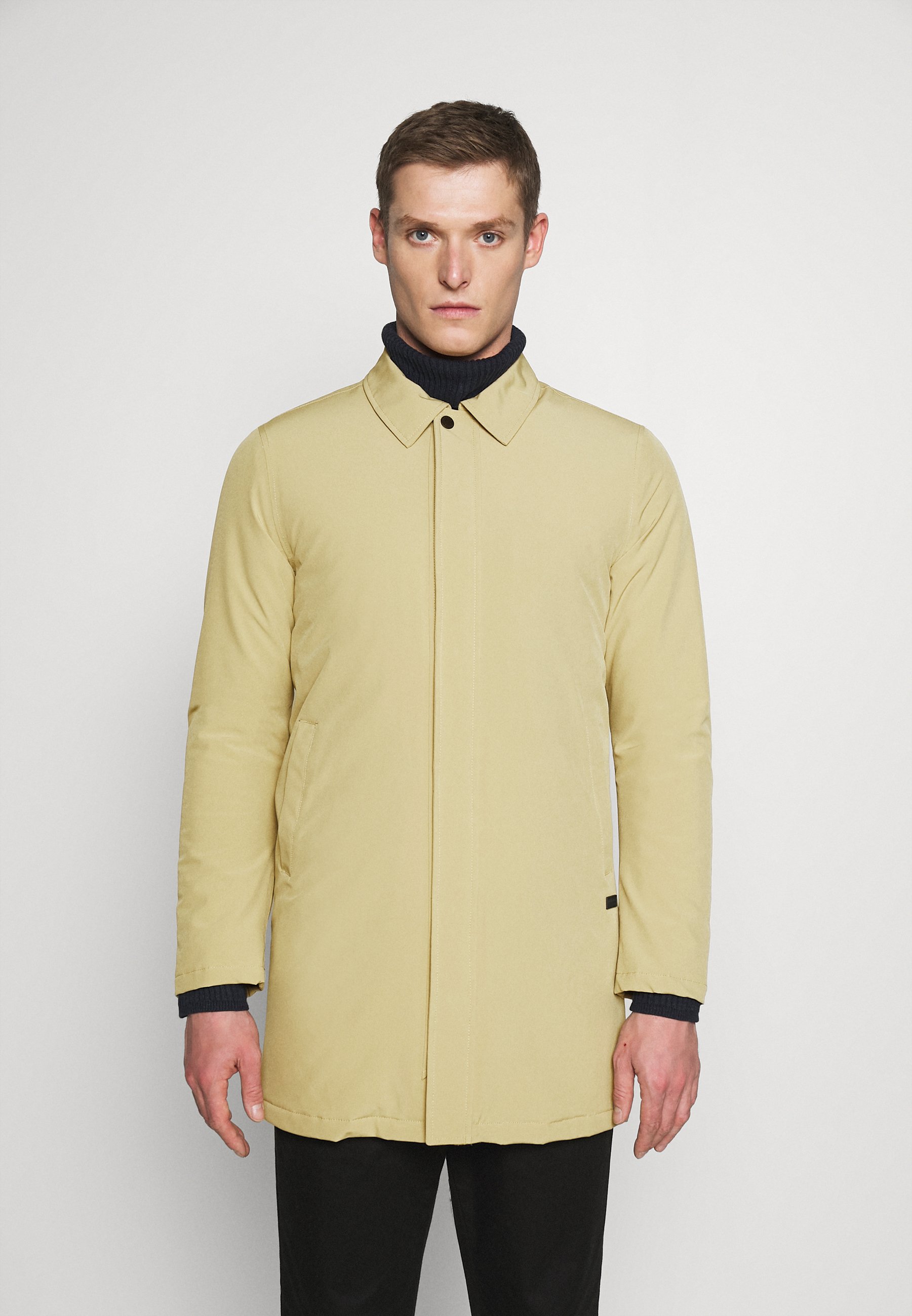 lindbergh mac coat