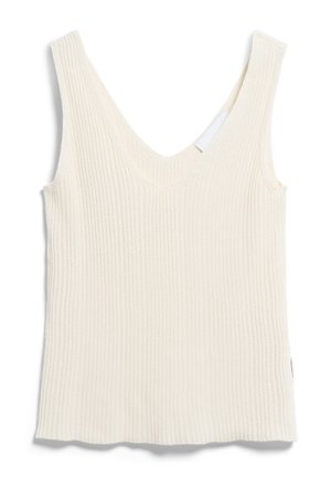 Haut sans manches en maille côtelée de couleur crème, avec col en V et larges bretelles, présenté à plat sur un fond blanc.