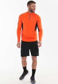 Endurance LANBARK M - Langarmshirt - flame