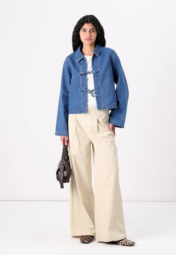 ONLTHORA BOW SHIRT - Blouse4