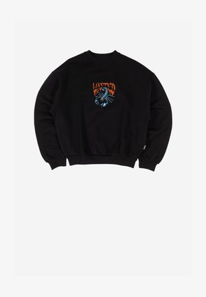 Fekete kapucnis felső, kék és narancssárga skorpió grafikai tervezéssel. Rávarrt mandzsettái vannak, és laza fazonú. Pamut keverékből készült.