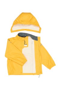 Chaqueta impermeable amarilla con capucha desmontable, puños elásticos, forro de felpa gris y elementos reflectantes en los hombros. Cierre de cremallera.