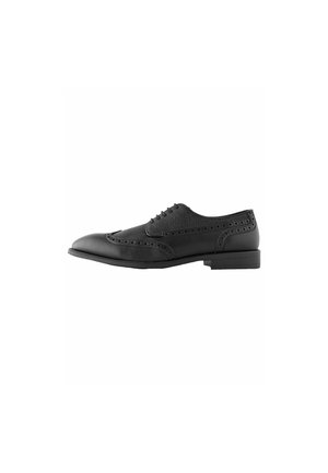 REGULAR FIT - LONGWING BROGUE  - Snörskor - black