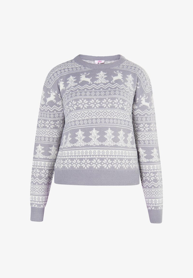 Jasnoszary sweter z białymi reniferami, drzewami i płatkami śniegu w wzorze Fair Isle. Ribbowane mankiety i dół. Okrągły dekolt.