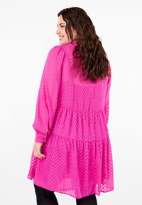Zizzi Kreklkleita - magenta