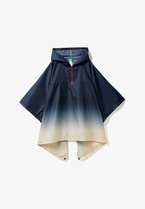 Poncho sfumato blu navy e crema con cappuccio, cerniera frontale e maniche larghe. Realizzato in materiale leggero e resistente all'acqua.