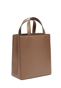 Braune Leder-Totetasche mit zwei Oberhandgriffen, rechteckiger Form, glatter Textur und minimalistischem Design. Keine sichtbaren Beschläge oder Akzente.