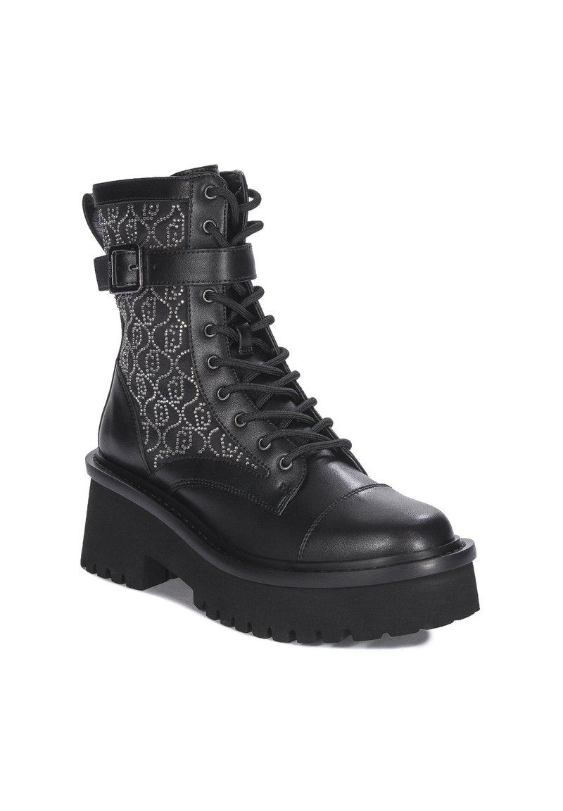 Bottines noires à lacets avec tige en cuir lisse, panneau en textile à motifs, boucle réglable et semelle plateforme épaisse avec bande de roulement texturée.