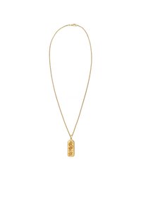 Goldenes Anhänger-Neklace mit einem gravierten rechteckigen Charm, der an einer dünnen, zarten Kette hängt. Glatte Oberfläche mit filigranen Details.