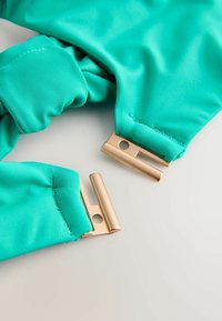 Valimata, pink zebra textured