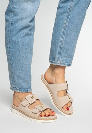 ara KENT-SPORT MOCCA - Pantolette flach - beige