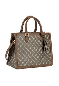 Brązowa torebka w wzory z dwoma uchwytami, odpinanym paskiem na ramię oraz ozdobą w postaci chwostu. Wykonana z teksturowanego materiału o usztywnionym kształcie.