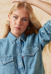 Levi's® ICONIC WESTERN Button-down blouse old blue/blue denim
