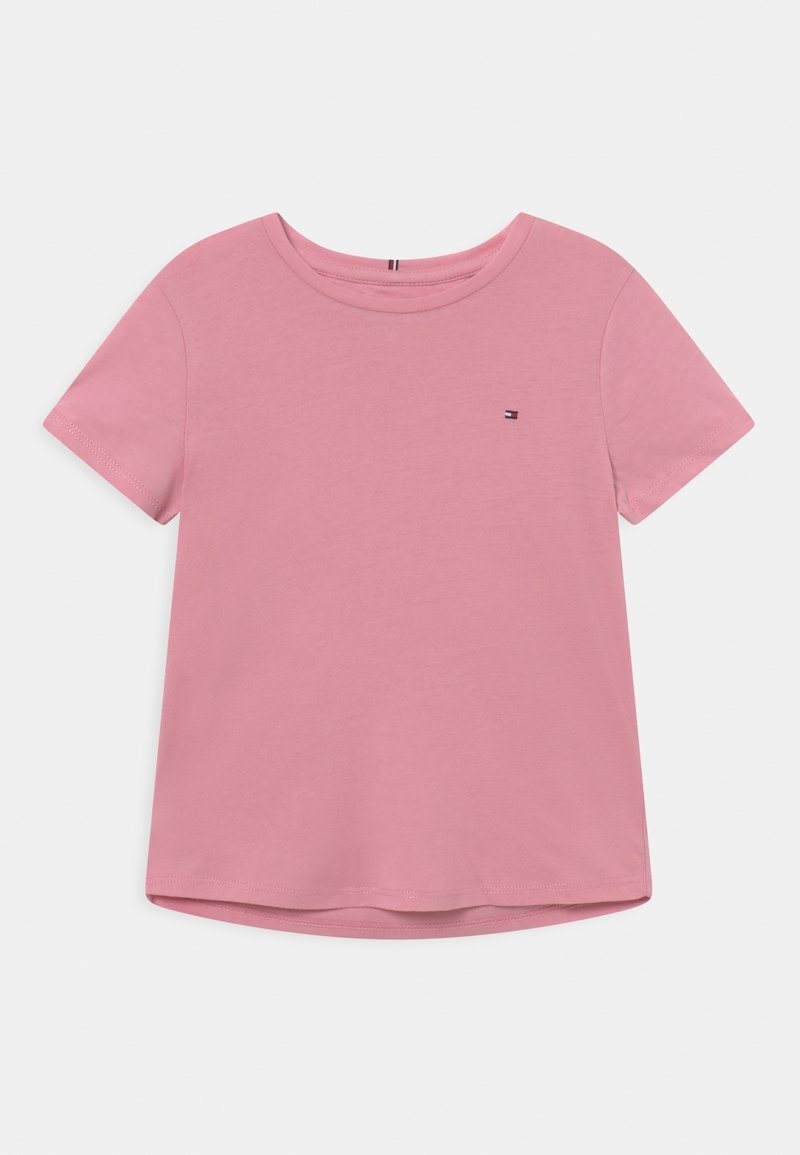 Rosa bomulds T-shirt med rund halsudskæring og korte ærmer. Har et lille logo i det øverste venstre område og en buet kant.