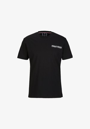 Zwarte katoenen T-shirt met korte mouwen en ronde hals, met witte tekst "1969 ITALIA" op de voorkant. Soepele textuur, basisontwerp.