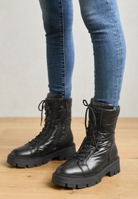 Stivaletti stringati - black