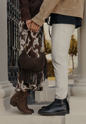 RYŁKO Botines - brown