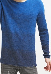 Jack & Jones Stickad tröja - blue