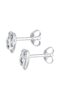 Sølvstud øreringe med et snoet design. Glat, poleret finish med en subtil glans og butterfly lukning for sikker bæring.