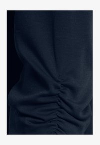 Ei valittu, dark blue