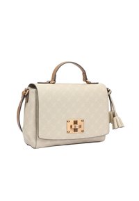 Sac à main beige à surface texturée, ferrures dorées, fermeture à rabat, poignée supérieure et bandoulière amovible ; orné de pompons décoratifs.