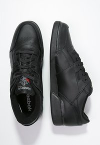 Reebok Classic WORKOUT PLUS - Sapatilhas - black/charcoal