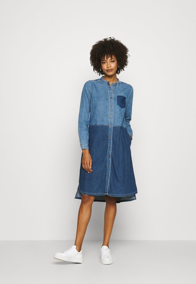CUPAOLA DRESS - Jeansklänning - medium blue wash
