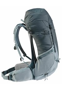 Dunkelgrauer Rucksack mit einem aerodynamischen Design, aus strapazierfähigem Stoff gefertigt. Verfügt über Mesh-Schulterriemen, einen Hüftgurt und mehrere Reißverschlussfächer.