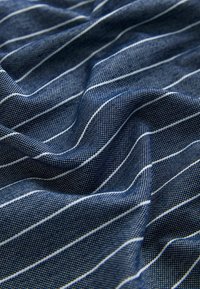 Ikke valgt, navy white stripe