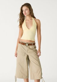 Stradivarius - V-NECK HALTER - Top - light yellow Thumbnail-Bild 1