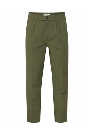 Olivgrüne Hose aus glattem Stoff, mit Knopfverschluss, gefalteter Vorderseite und schmal zulaufenden Beinen. Keine sichtbaren Taschen.