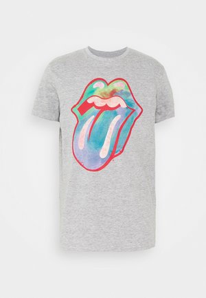 Graues Baumwoll-T-Shirt mit einem bunten, abstrakten Design eines Mundes und einer Zunge, umrandet in Rot. Kurze Ärmel und runder Ausschnitt.