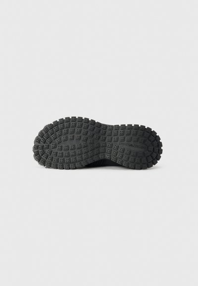 Emporio Armani Trainers - black