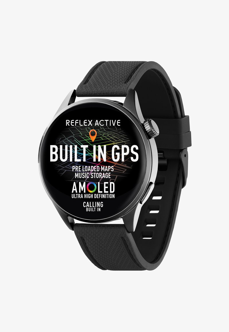 Ronde zwarte smartwatch met een stijlvolle metalen bezel, zwarte siliconen band, AMOLED-display dat GPS, muziekopslag en belmogelijkheden toont.