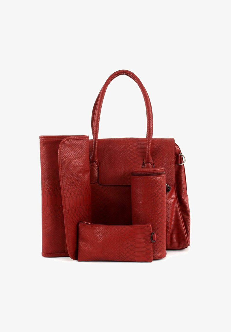 Ensemble de sacs en faux cuir rouge avec un design en relief de serpent, comprenant un grand tote, une pochette de taille moyenne et deux petits accessoires.