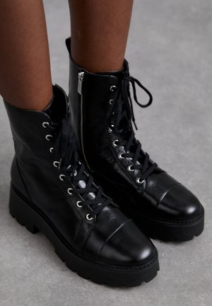 BLAKE BOOTIE - Stivaletti stringati - black